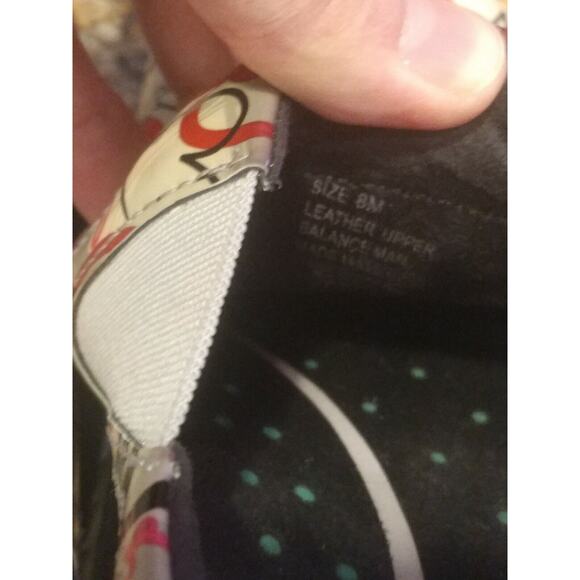 Women's Klogs LOVE Hearts Patent Leather 8M Nurse work CUTE AND COMFY clogs shoe - Picture 10 of 12